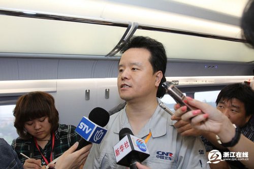 ������������ʦ���г����������������ѹ��