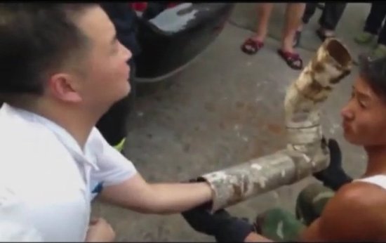 2���Ӥ����̥�̱���������ˮ��2Сʱ�Ҵ�(ͼ)